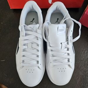 Puma Black and White Sneakers Sleek Minimalist Design